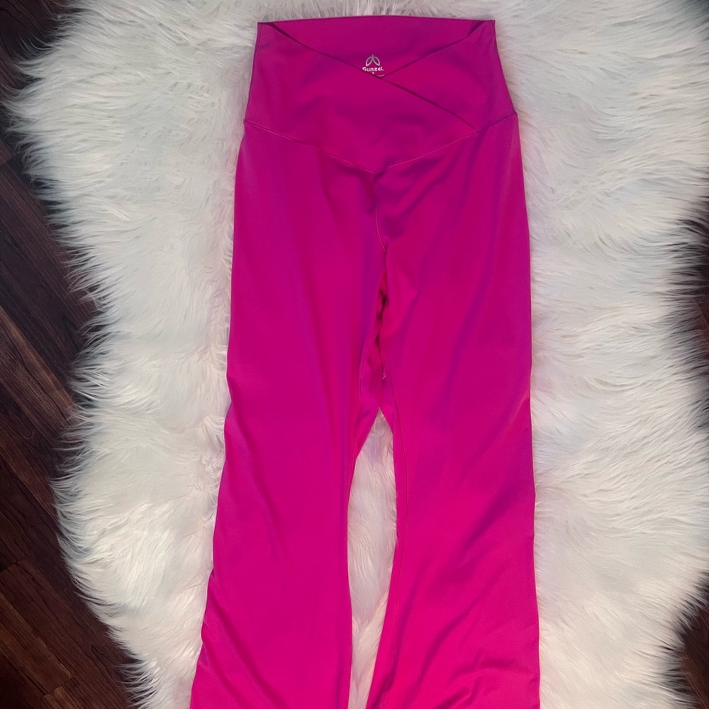 Flared Leggings Hot Pink Sunzel Women’s Medium